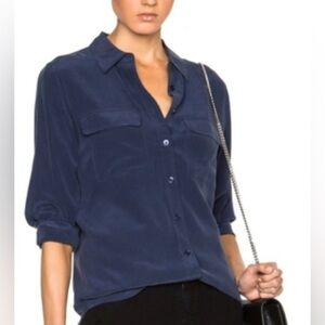 EQUIPMENT Femme Navy washed Silk Blouse Size XS